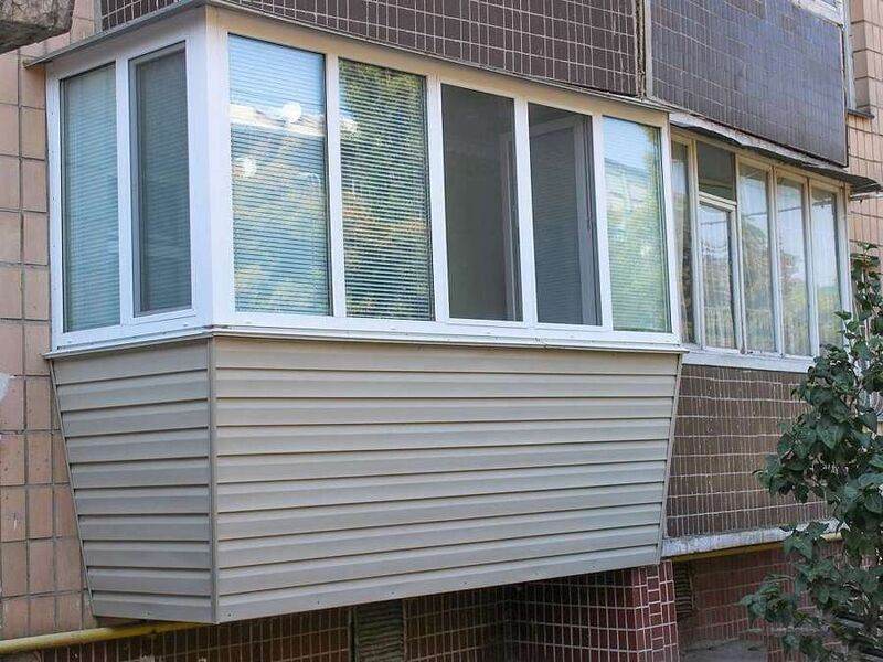 Отделка балконов и лоджий панелями ПВХ - фото 104